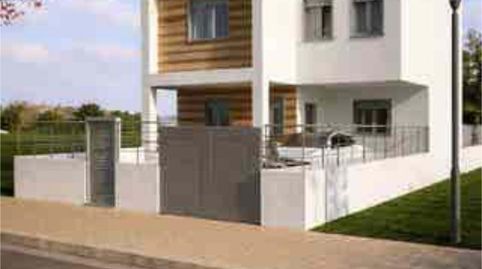 Foto 3 de Casa adosada en venta en Yuncos, Toledo