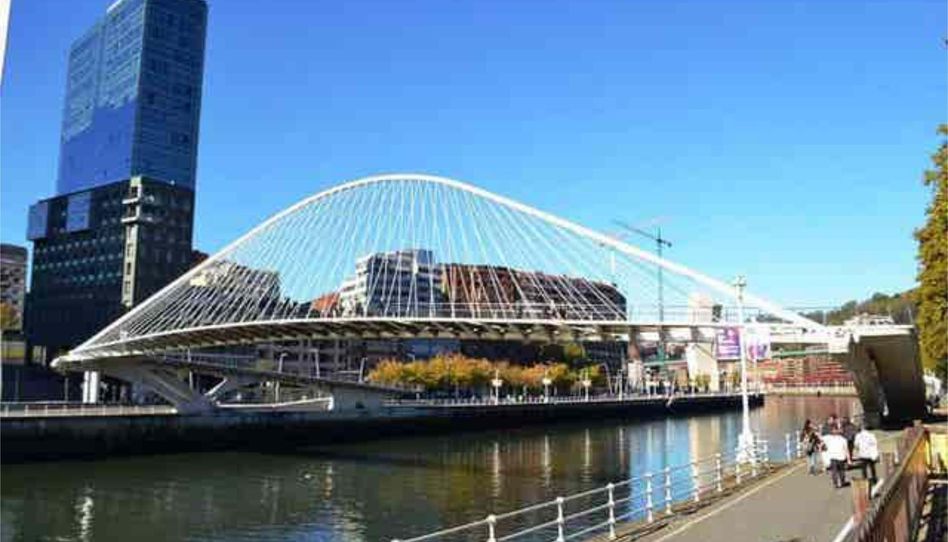 Piso en venta en Albia, Bilbao - imagen 1 Foto 1 de Piso en venta en Albia, Bilbao