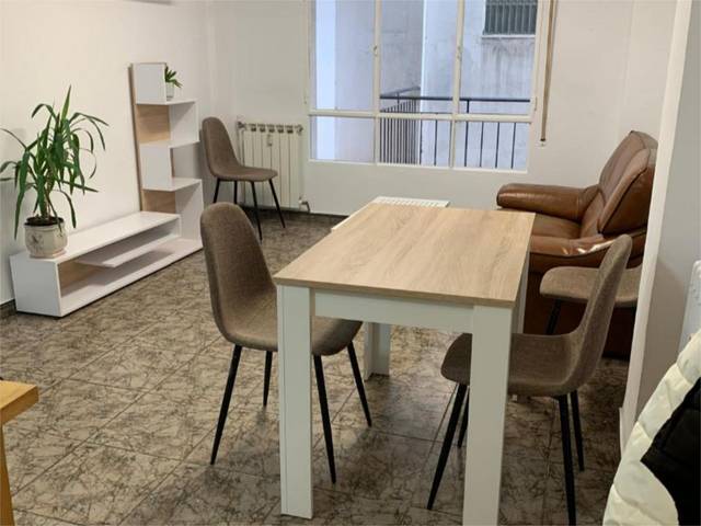 Piso en Alquiler en Calle Alhóndiga, 1 en Casco Antiguo