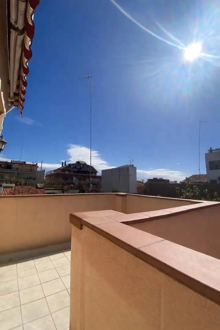 Vista exterior de Piso en venta en Canovelles con Aire acondicionado