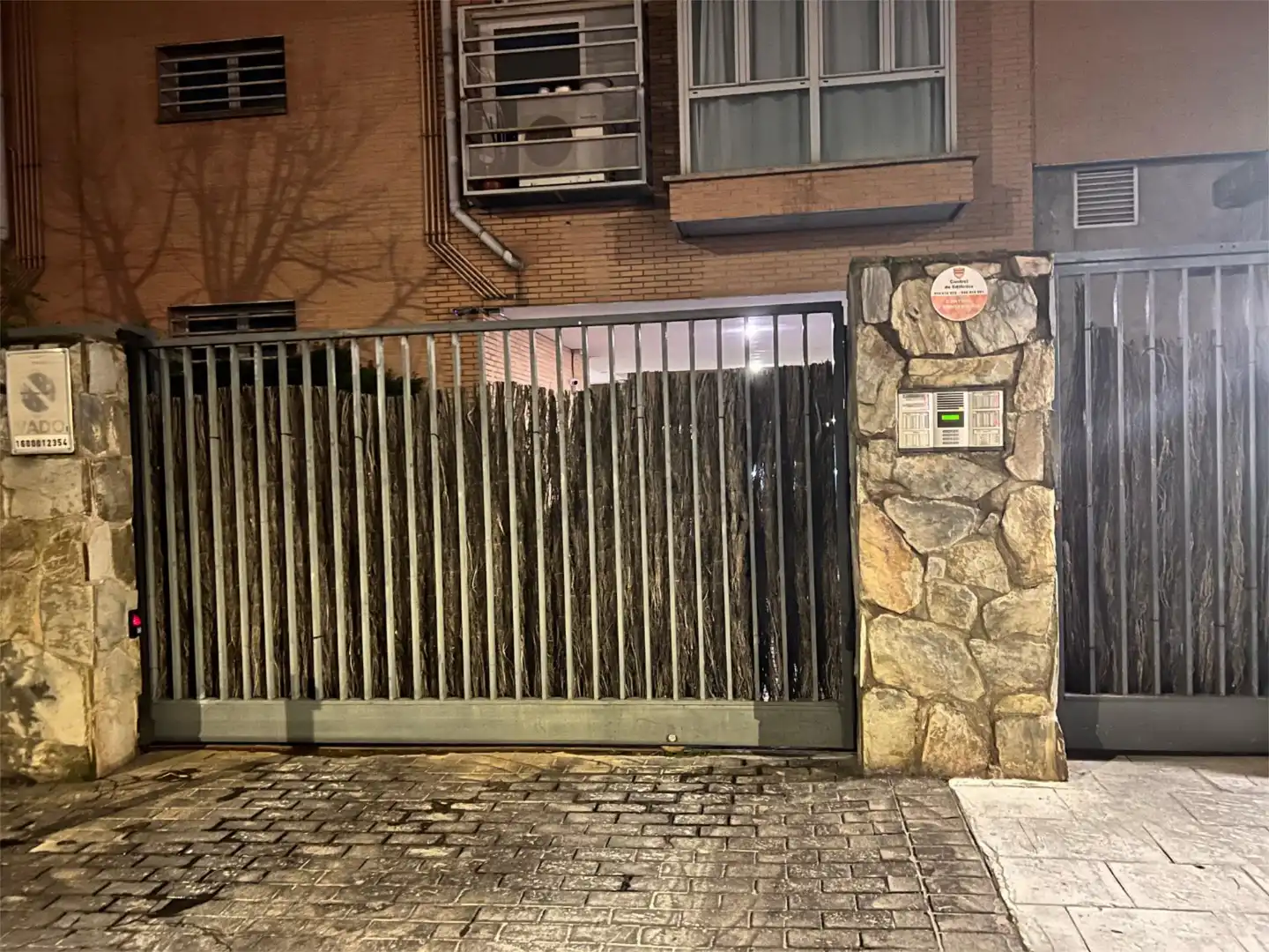 Piso en venta en Calle del Alcalde Redondo Aceña, 2, Sanchinarro Vista exterior de Piso en venta en Madrid con Aire acondicionado, Calefacción y Terraza