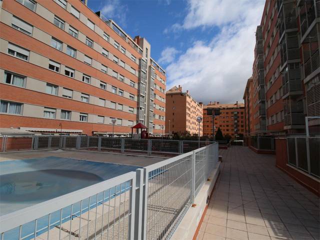Piso en Venta en Calle de Estella, 4B en Las Tablas