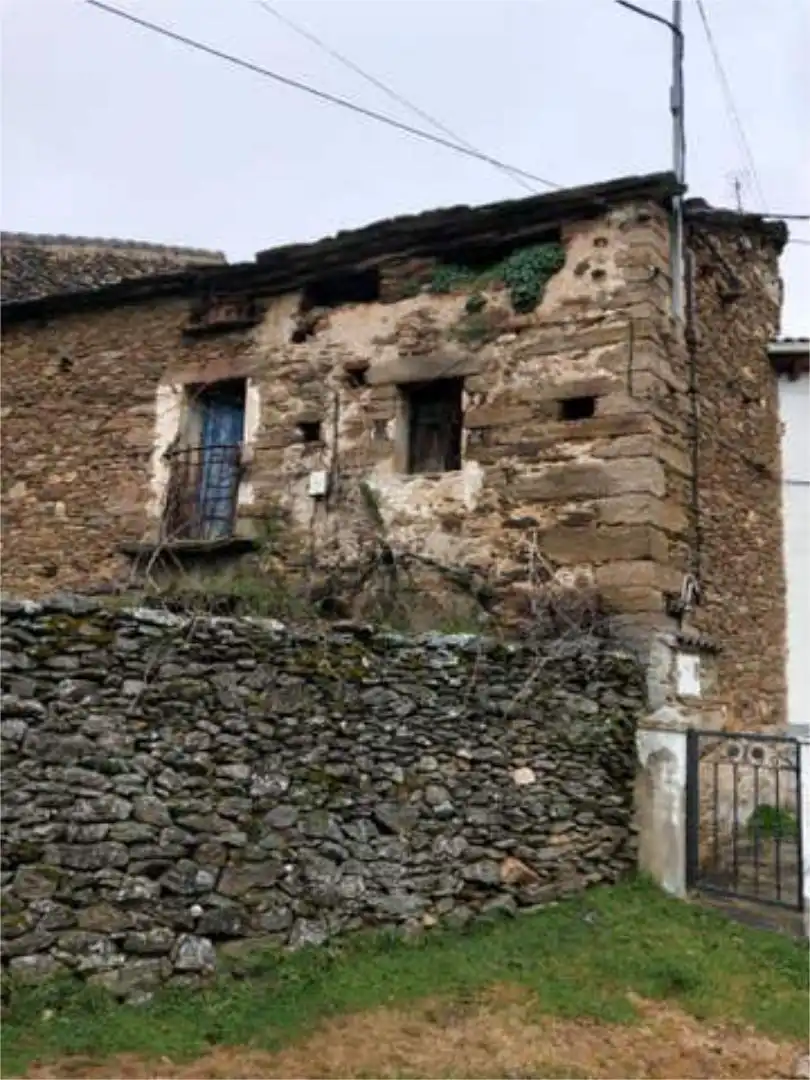 Vista exterior de Casa o chalet en venta en Gascueña de Bornova