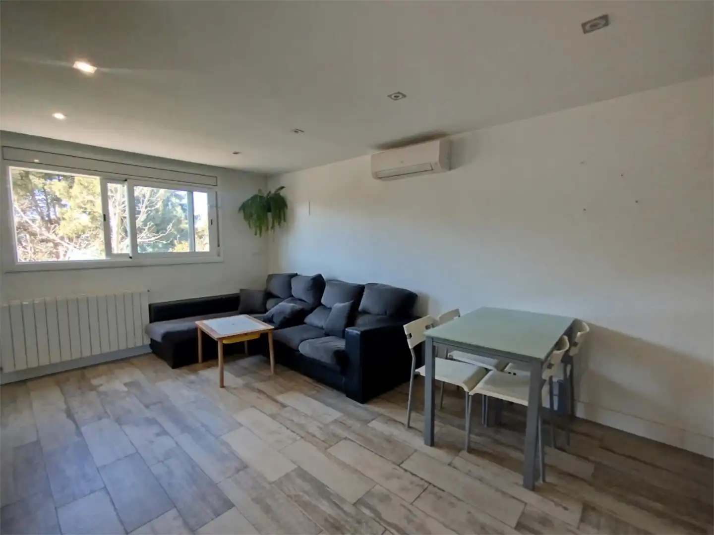 Wohnung zum Verkauf in Avinguda de Burgos, 8-28, Badia del Vallès Wohnzimmer von Wohnung zum Verkauf in Badia del Vallès