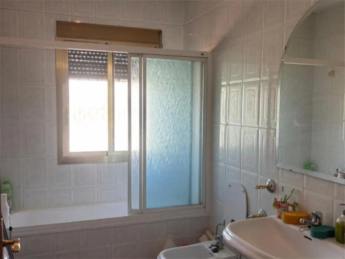 Piso en venta en Calle Doctor Blanco Rodríguez, 19, Villanueva del Arzobispo Baño de Piso en venta en Villanueva del Arzobispo con Terraza, Trastero y Amueblado