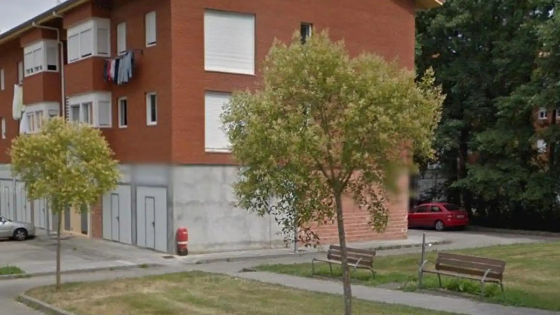 Vista exterior de Piso en venta en Cabezón de la Sal con Calefacción, Parquet y Horno