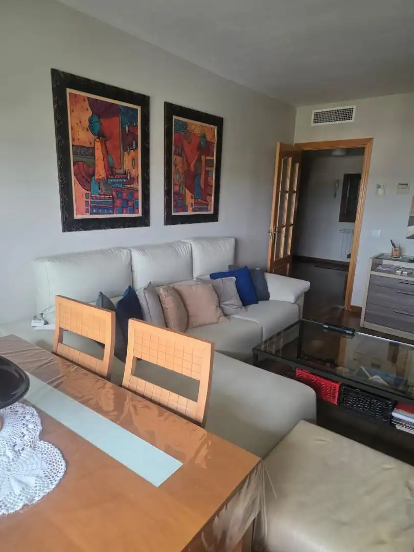 Wohnzimmer von Wohnung zum Verkauf in Fuenlabrada mit Klimaanlage, Heizung und Parkett