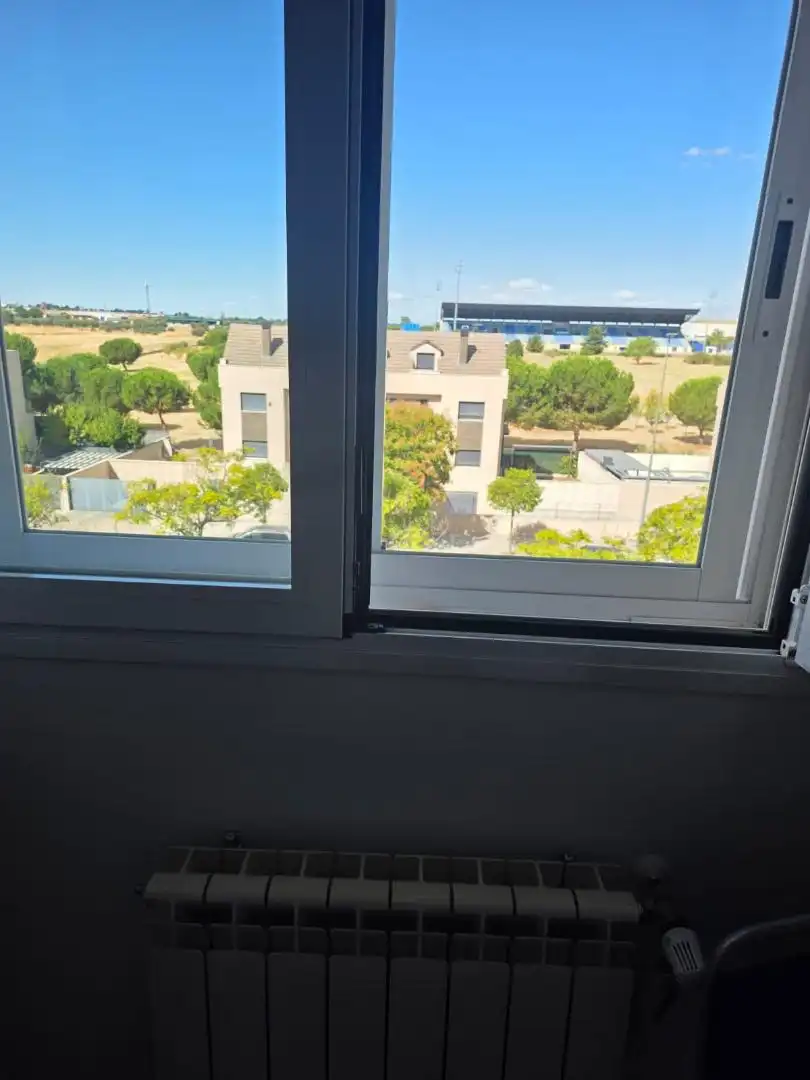 Piso en venta en Calle a Ppi-7, 19, Universidad - Hospital Vista exterior de Piso en venta en Fuenlabrada con Aire acondicionado, Terraza y Piscina