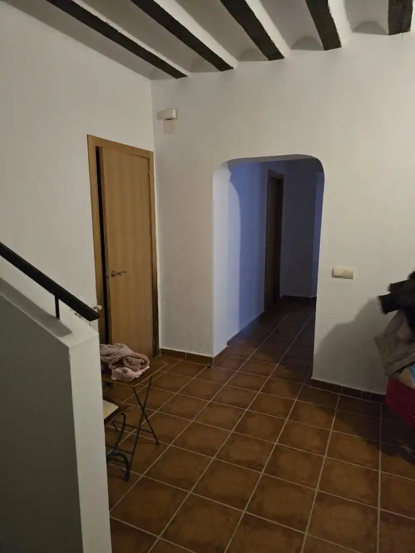 Casa adosada en venta en Calle Chinchilla, 3, Belmonte Casa adosada en venta en Belmonte con Calefacción, Amueblado y Horno