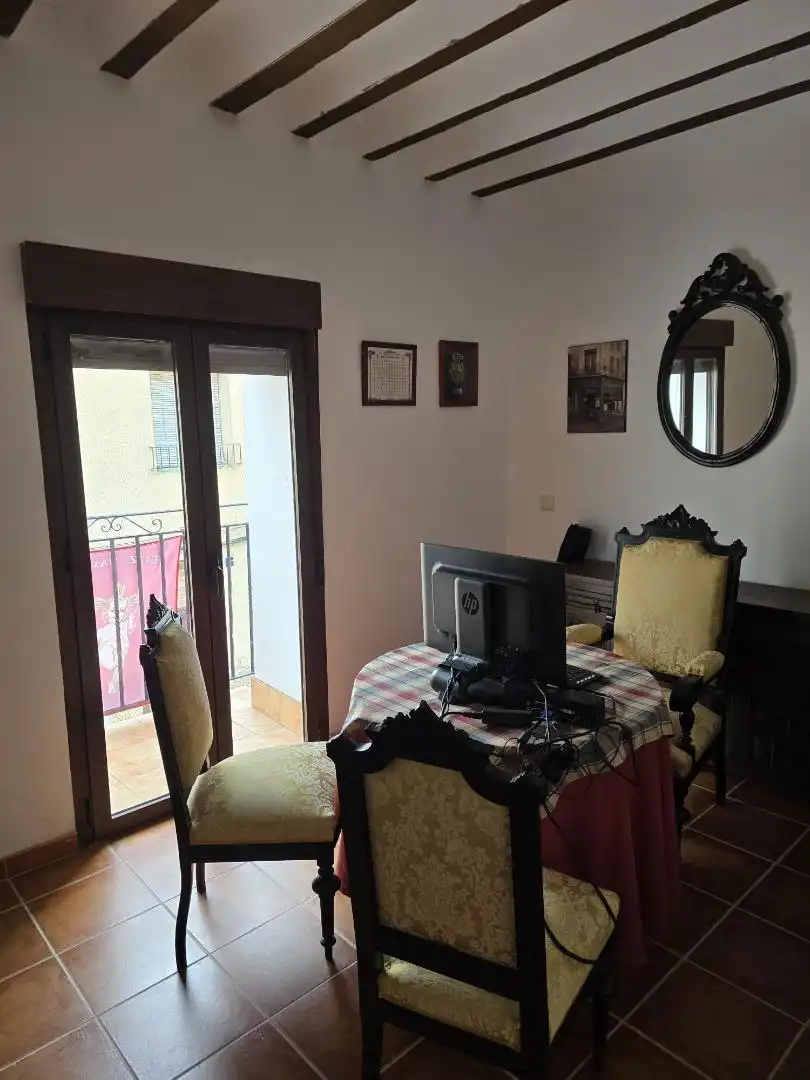 Casa adosada en venta en Calle Chinchilla, 3, Belmonte Terraza de Casa adosada en venta en Belmonte con Calefacción, Amueblado y Horno