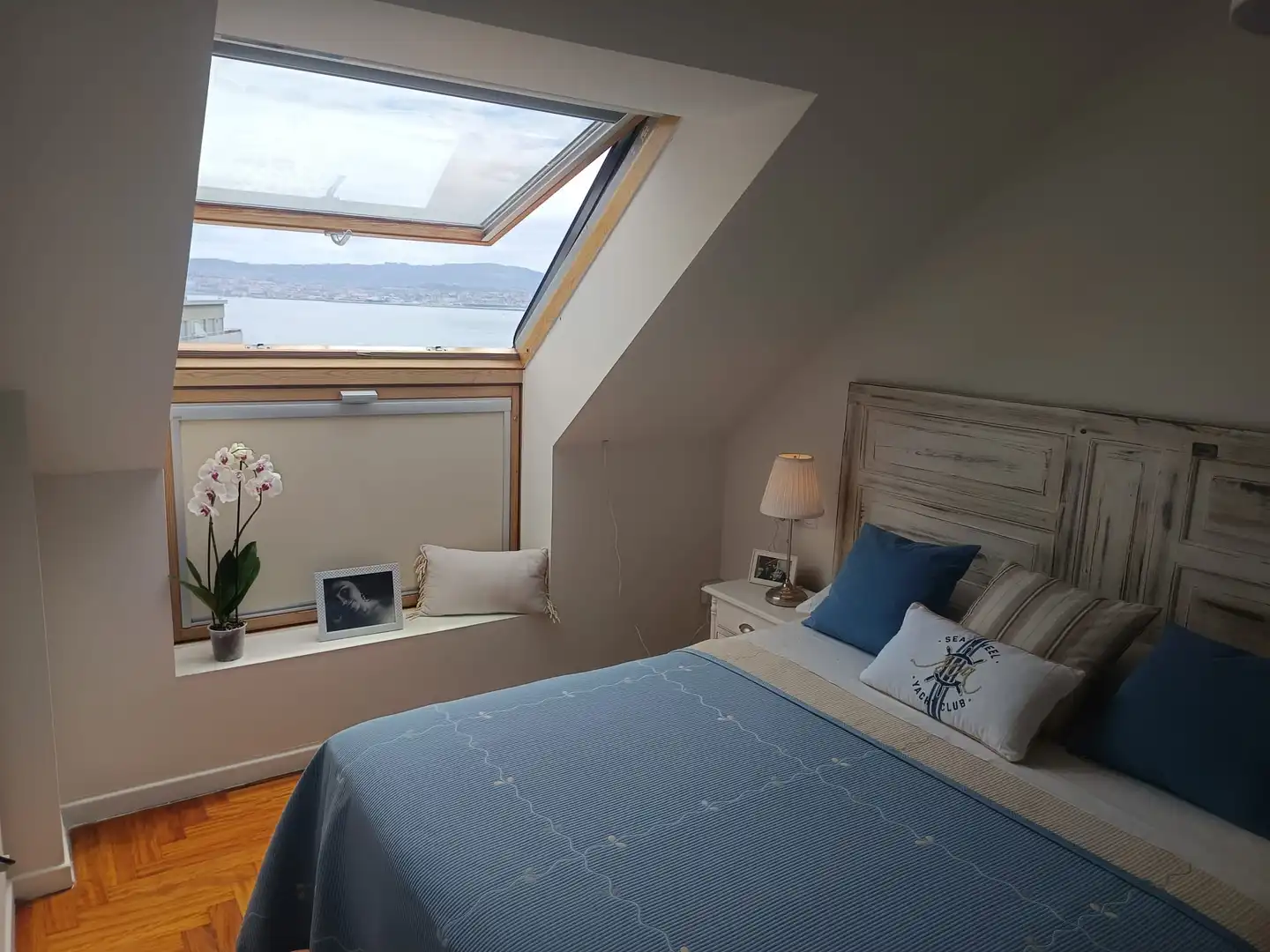 Habitación de Ático de alquiler en Cangas  con Aire acondicionado, Terraza y Balcón