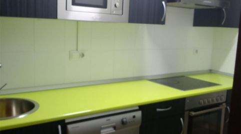 Foto 3 de Piso en venta en Calle el Cantón, 53, Inmobiliaria - Barreda, Torrelavega