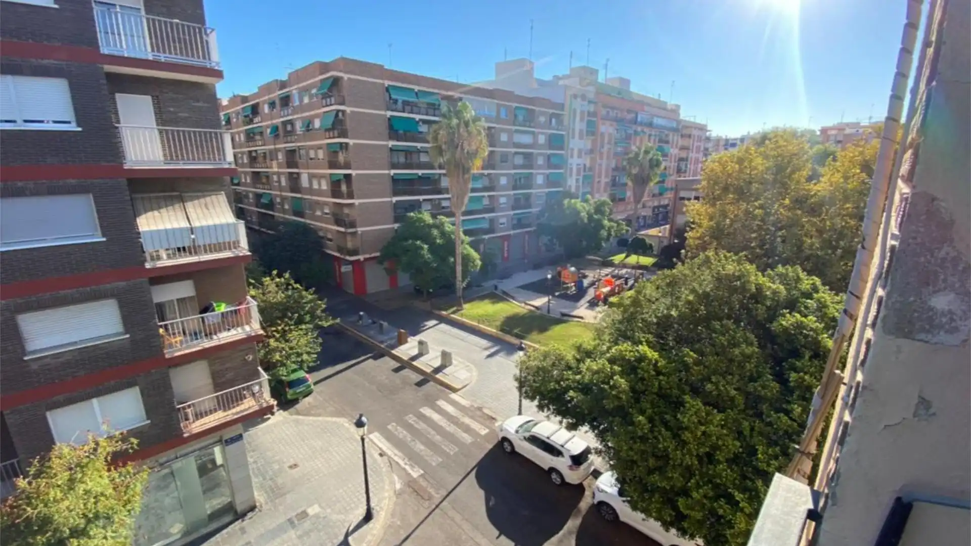 Vista exterior de Piso en venta en  Valencia Capital con Balcón