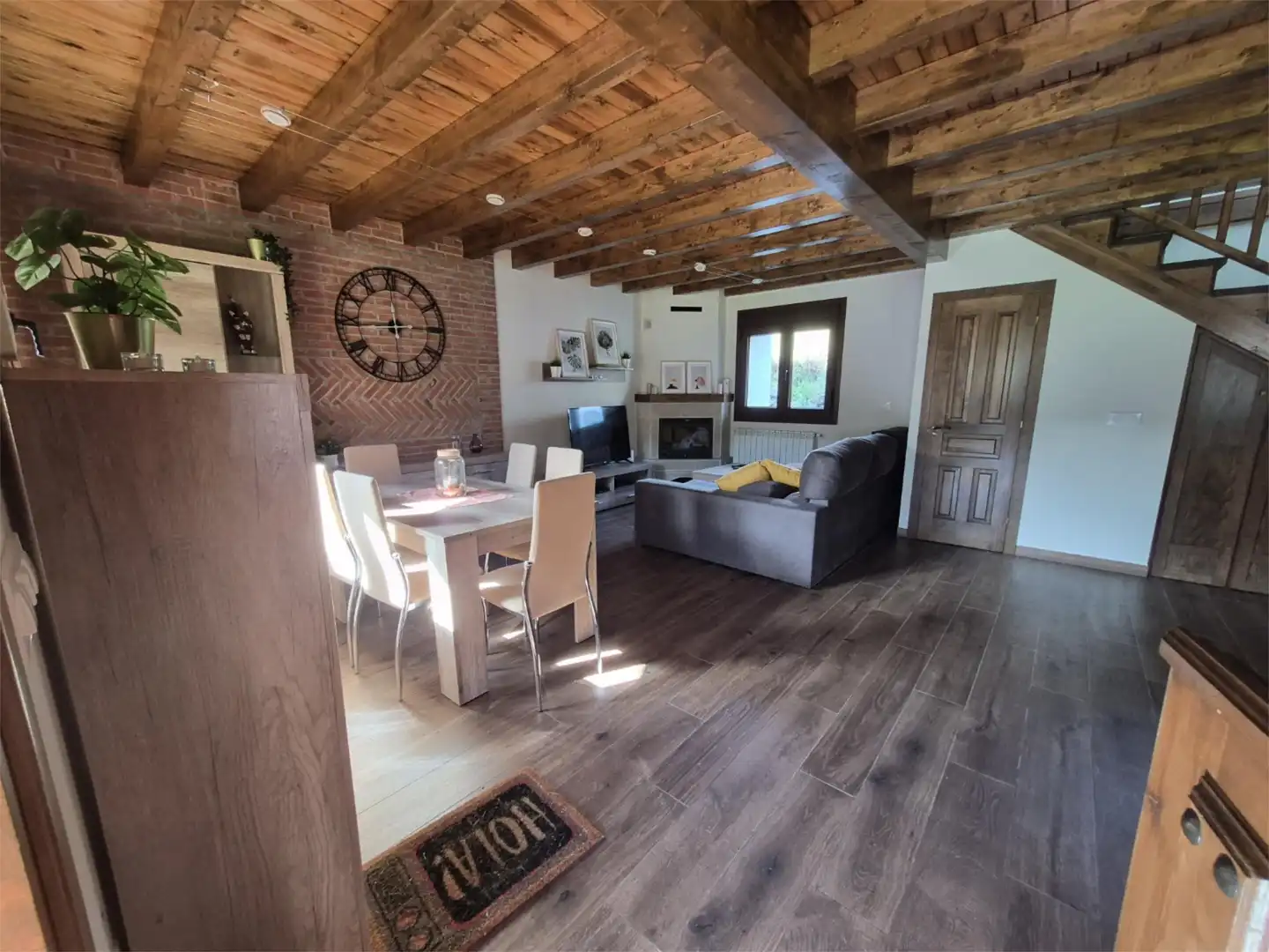 Casa o xalet en venda a Lugar Soto, 10, Ribadesella Sala d'estar de Casa o xalet en venda en Ribadesella amb Terrassa, Piscina i Balcó