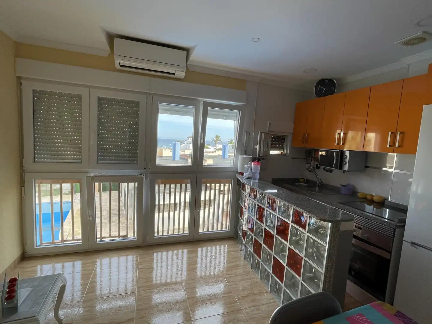 Küche von Wohnung zur Miete in Almería mit Klimaanlage, Heizung und Privatgarten