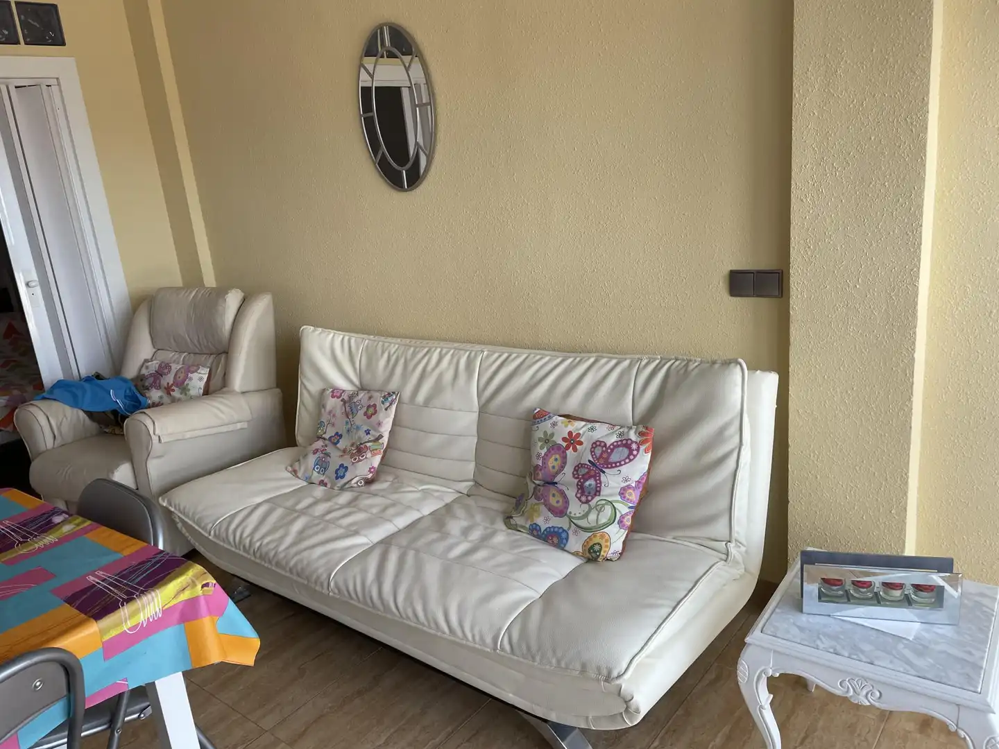 Wohnzimmer von Wohnung zur Miete in Almería mit Klimaanlage, Heizung und Privatgarten