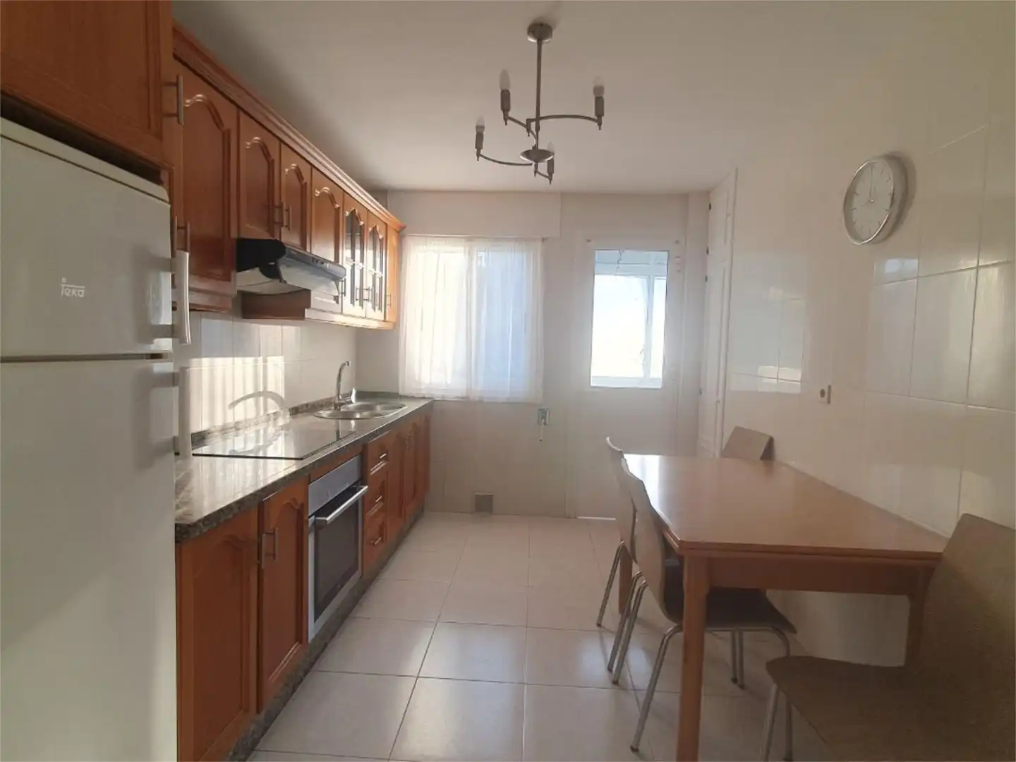 Küche von Wohnung zum Verkauf in Betanzos mit Heizung, Parkett und Abstellraum