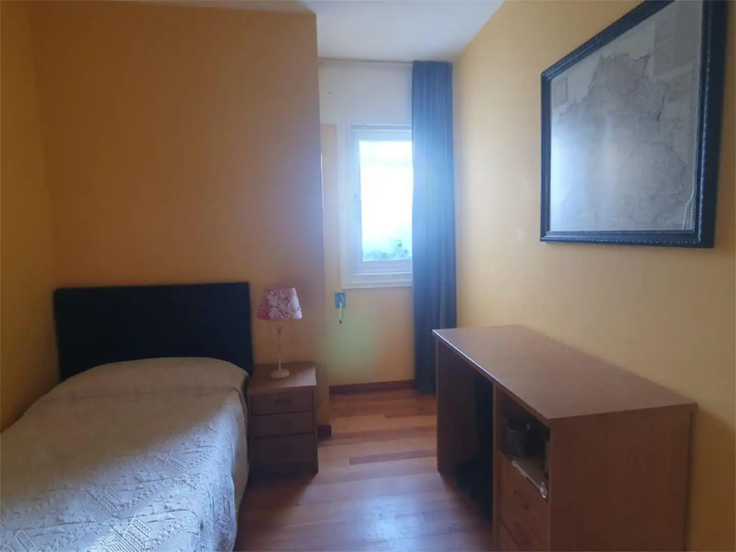 Schlafzimmer von Wohnung zum Verkauf in Betanzos mit Heizung, Parkett und Abstellraum