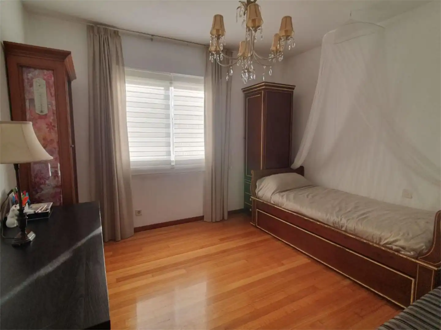 Schlafzimmer von Wohnung zum Verkauf in Betanzos mit Heizung, Parkett und Abstellraum
