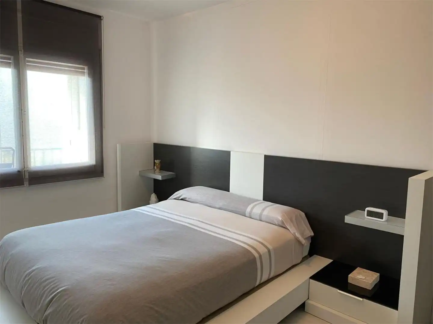 Wohnung zum Verkauf in Plaça Doctor Pérez Rosales, 3, Els Molins - Pins Vens Schlafzimmer von Wohnung zum Verkauf in Sitges mit Klimaanlage und Balkon