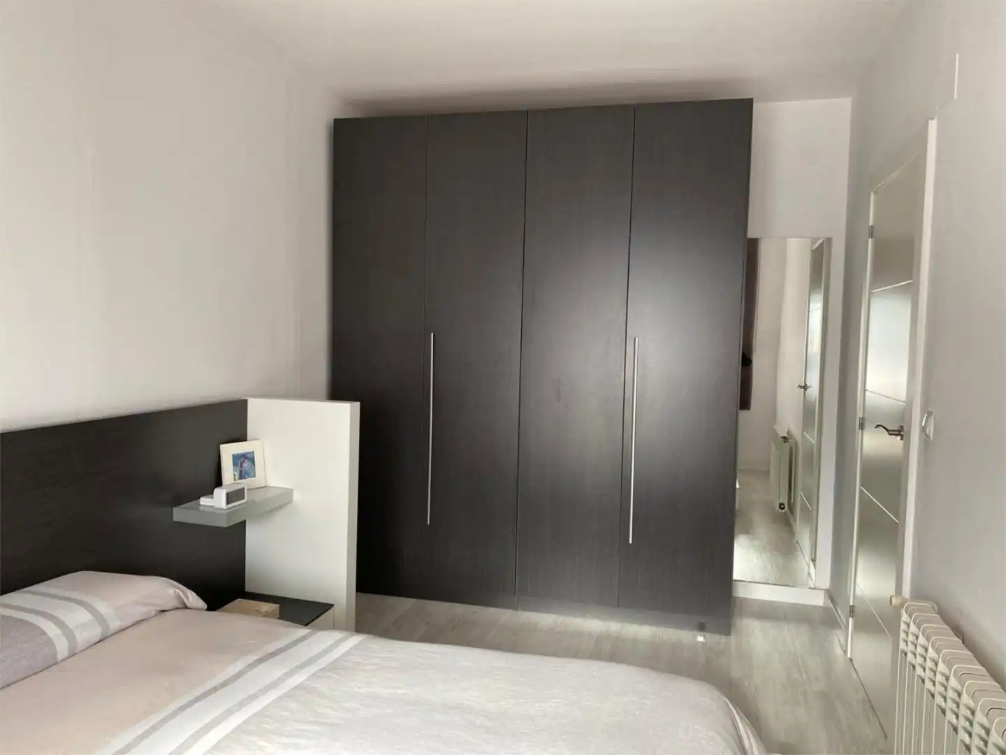 Wohnung zum Verkauf in Plaça Doctor Pérez Rosales, 3, Els Molins - Pins Vens Schlafzimmer von Wohnung zum Verkauf in Sitges mit Klimaanlage und Balkon