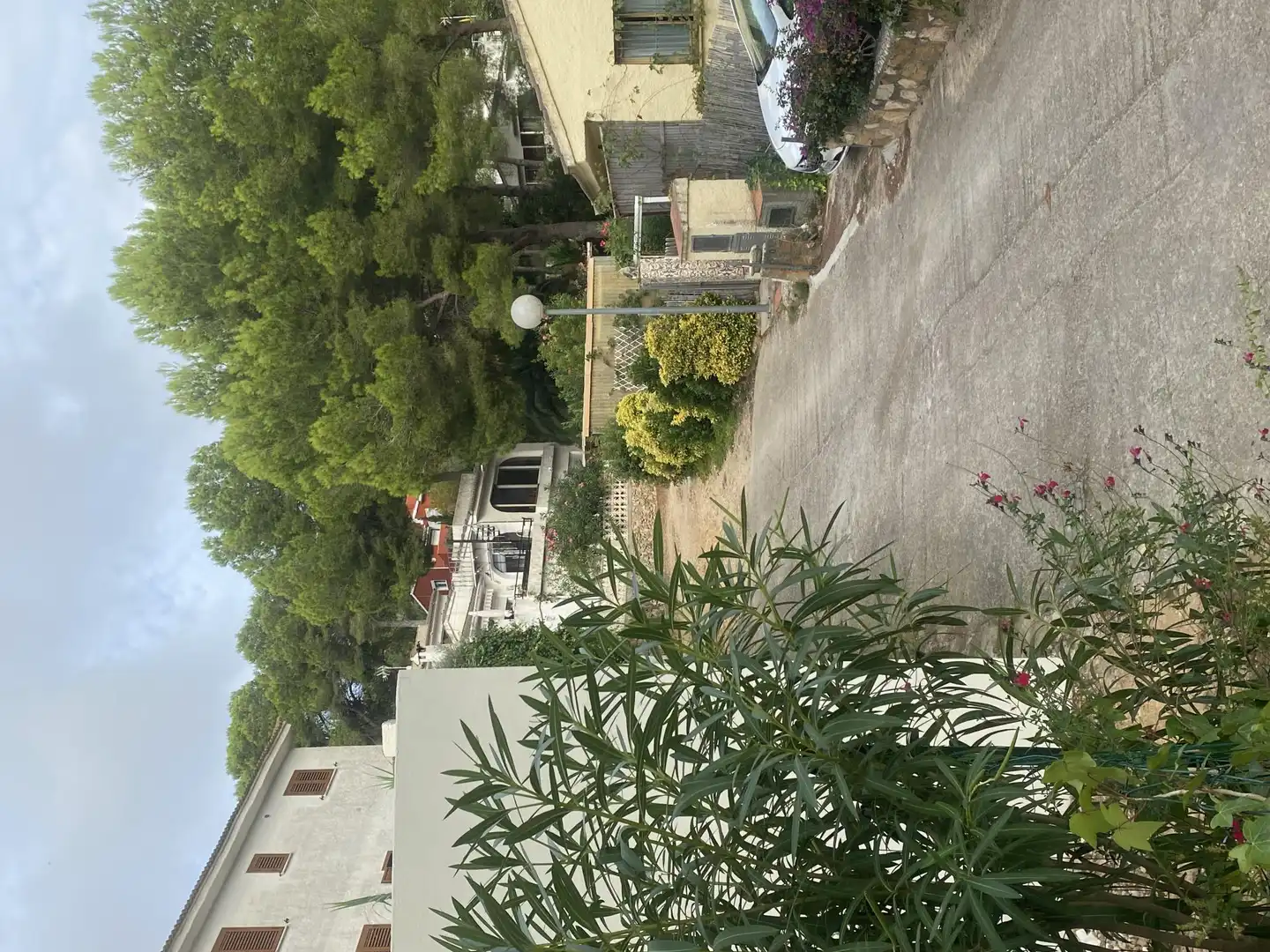 Loft zur Miete in Calle Isla la Horadada, 10, Alcalà de Xivert Außenansicht von Loft zur Miete in Alcalà de Xivert mit Terrasse, Schwimmbad und Balkon