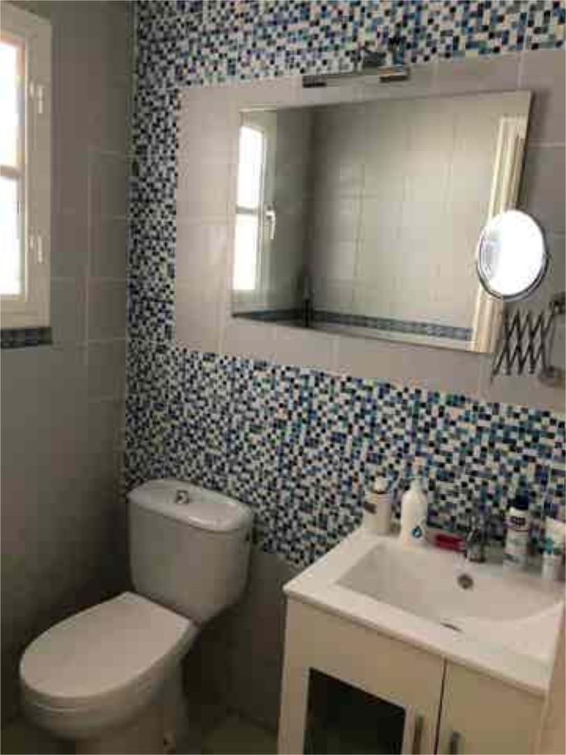 Bathroom of Houses for sale in Benalmádena  with Private garden, Terrace and Storage room