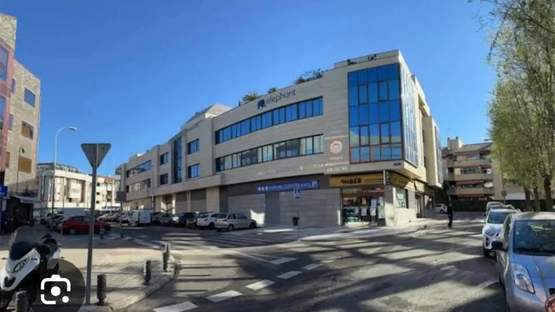 Vista exterior de Oficina de alquiler en Majadahonda
