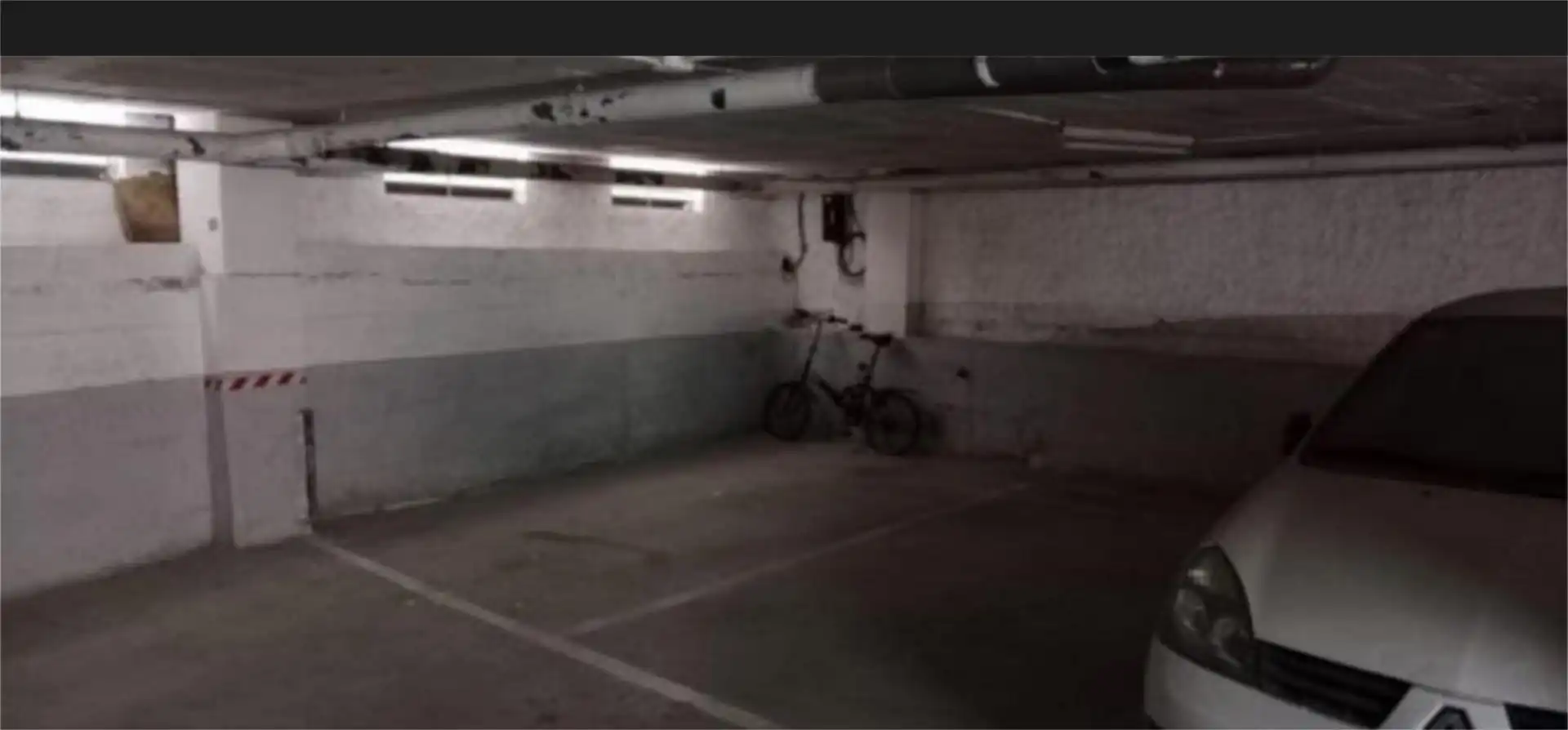 Parkplatz von Garage zum Verkauf in Bescanó