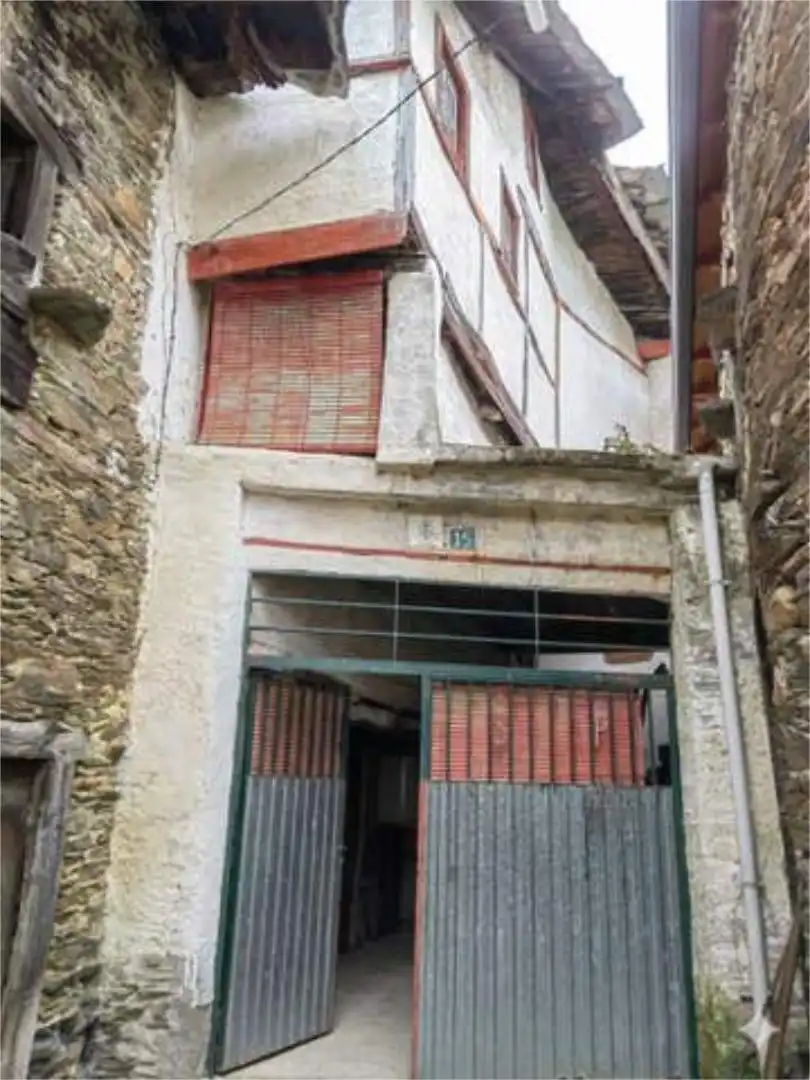 Casa adosada en venta en Quiroga Vista exterior de Casa adosada en venta en Quiroga con Jardín privado y Trastero