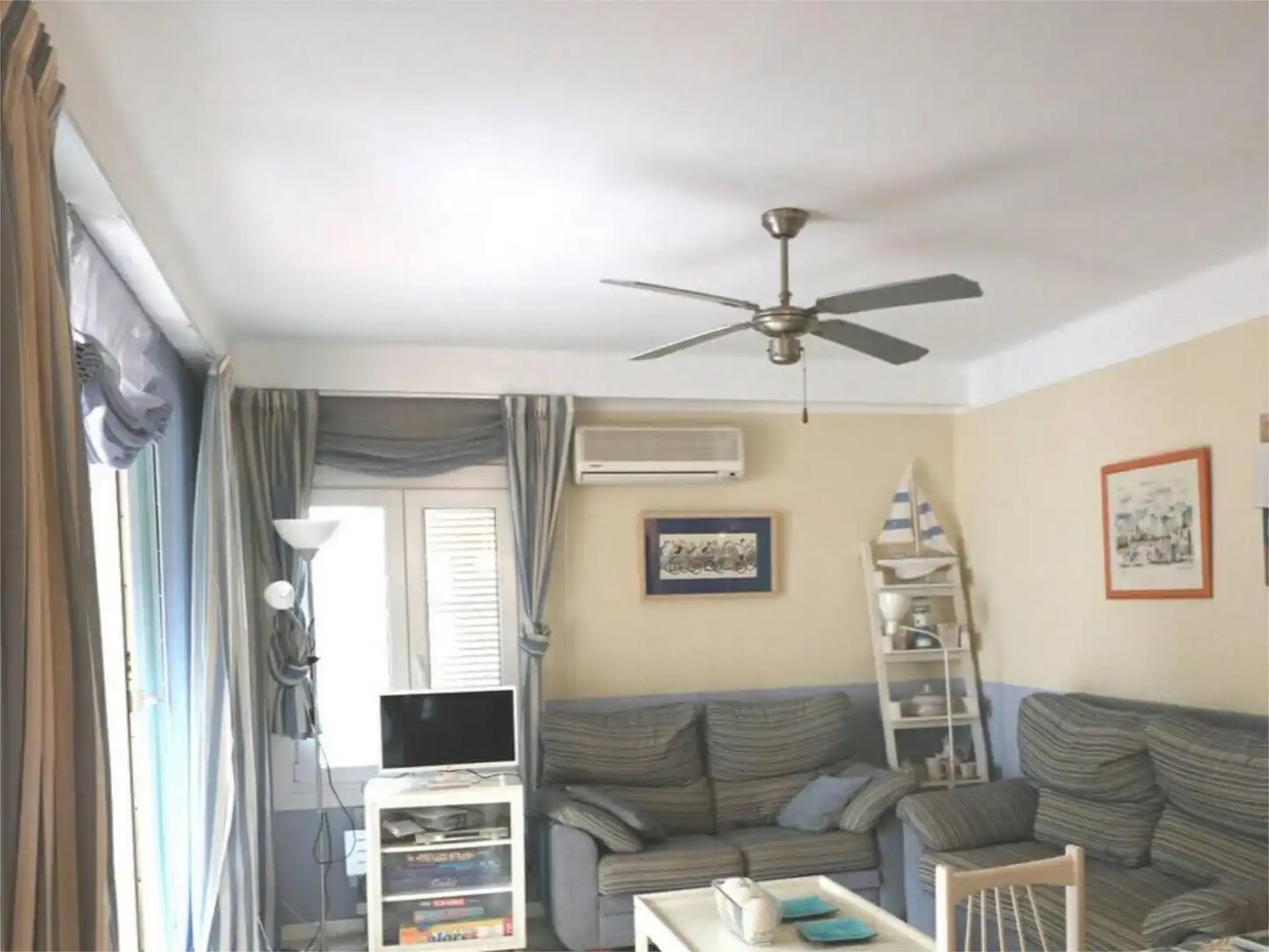 Flat for sale in Carrer Io, 4, Las Rotas / Les Rotes Living room of Flat for sale in Dénia with Air Conditioner, Heating and Terrace