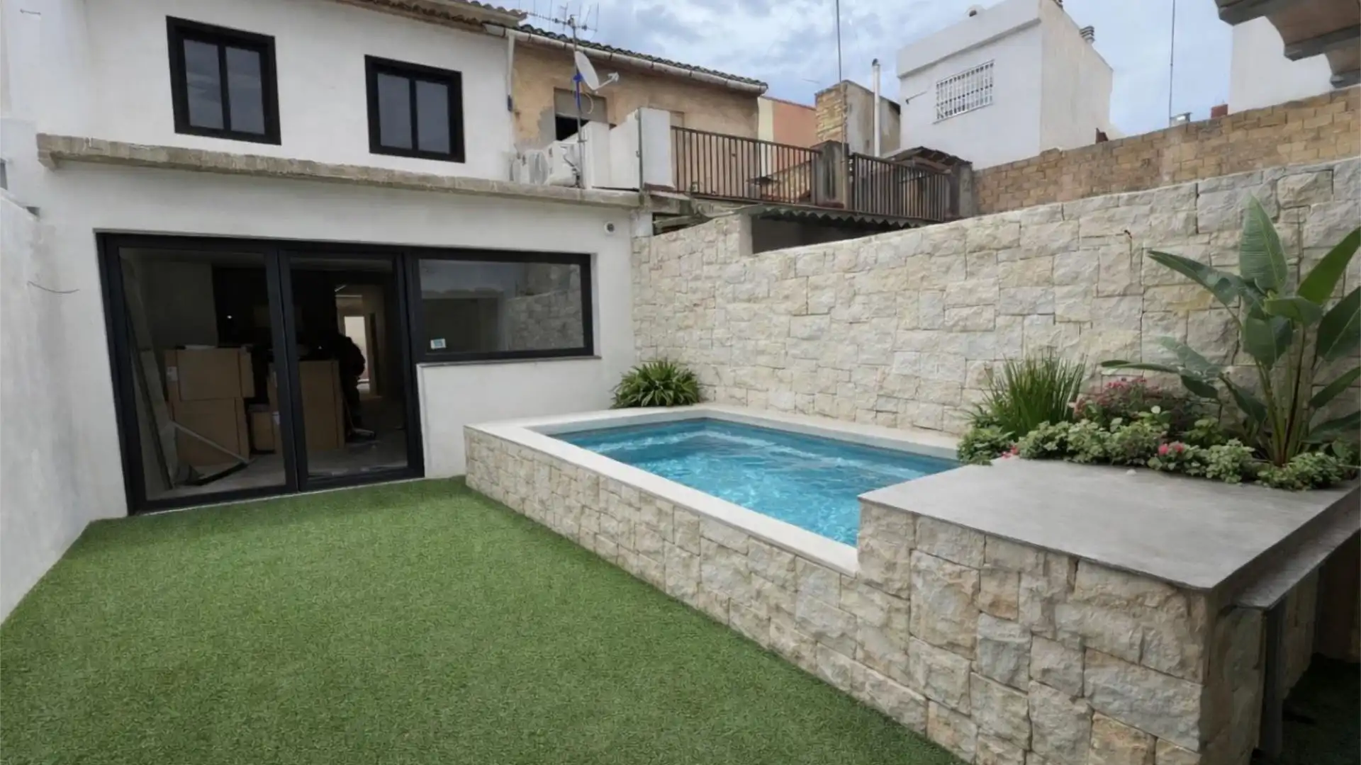 Casa adosada en venta en Carrer Sant Josep, 70, Centro - Ambulatorio Piscina de Casa adosada en venta en Paiporta con Aire acondicionado, Terraza y Piscina