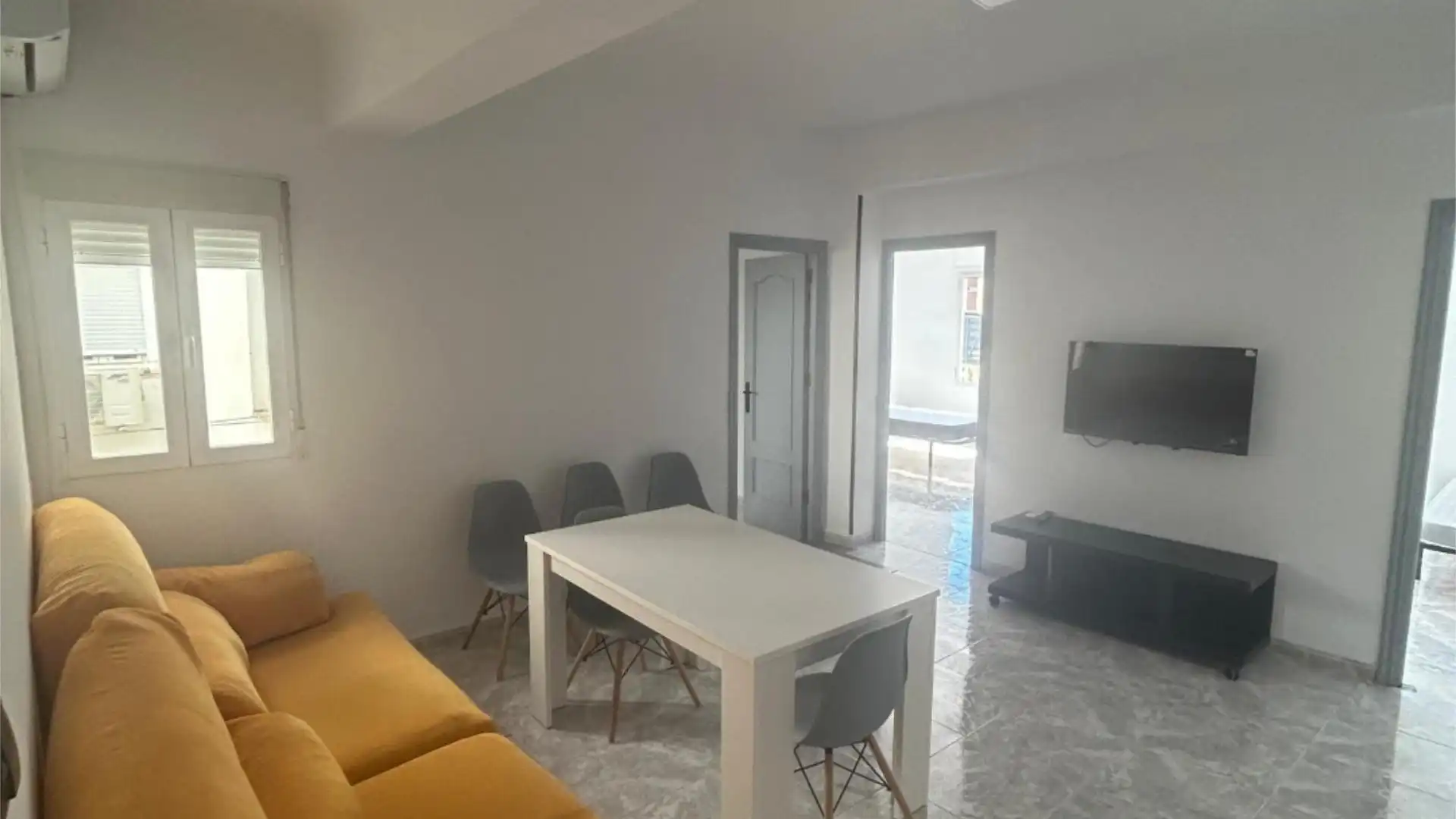 Flat for rent in Calle Andrés Segovia, 3, Avda de Madrid - Pº de la Estación Exterior view of Flat for rent in Jaén Capital with Air Conditioner