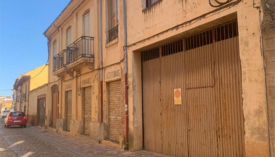 Single-family semi-detached for sale in Calle Álvarez Vega, 31, Hospital de Órbigo, León - image 1 Photo 1 of Single-family semi-detached for sale in Calle Álvarez Vega, 31, Hospital de Órbigo, León