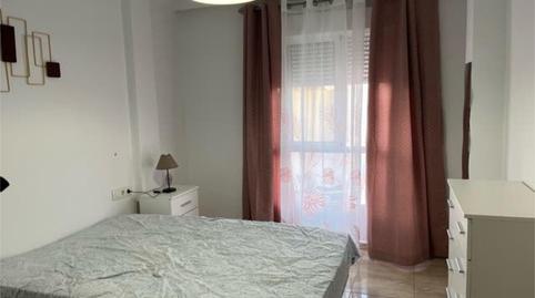 Piso de alquiler en San José - San Bernardo, La Línea de la Concepción - imagen 4 Foto 4 de Piso de alquiler en San José - San Bernardo, La Línea de la Concepción