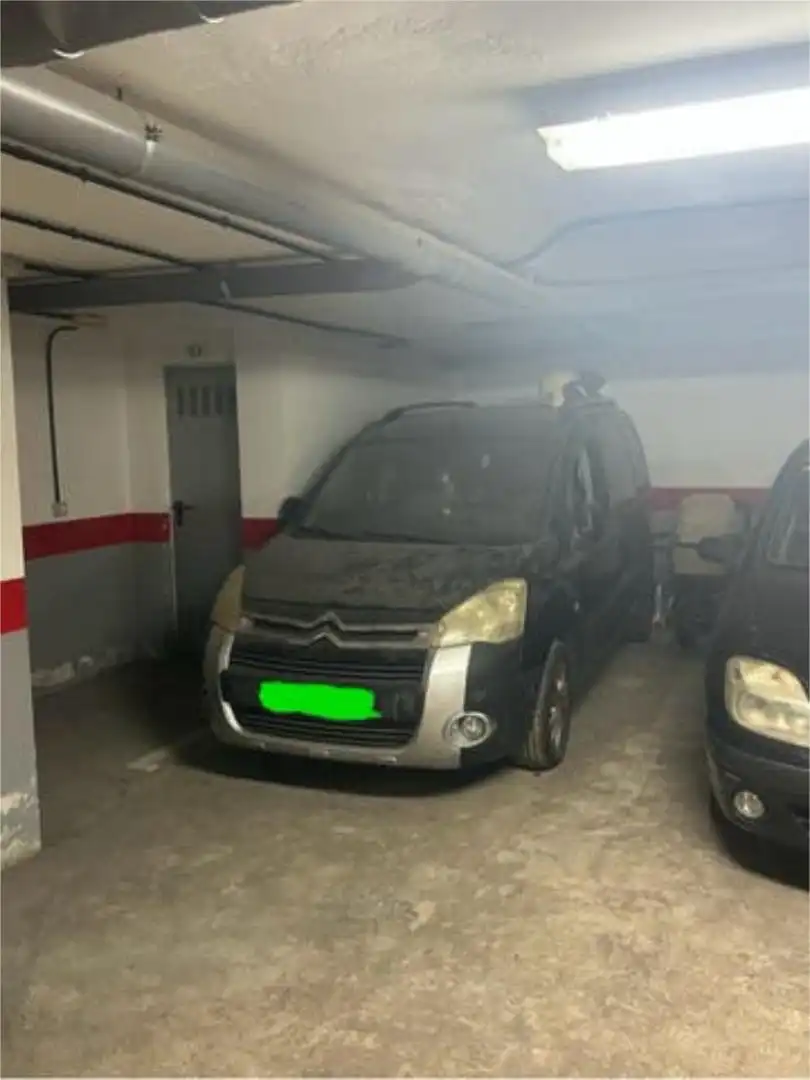 Garage zur Miete in Gracia Parkplatz von Garage zur Miete in San Cristóbal de la Laguna
