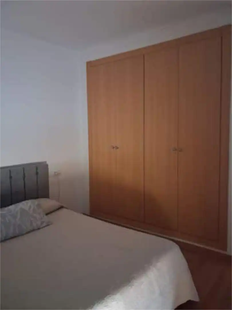 Casa adosada en venta en Gerena Habitación de Casa adosada en venta en Gerena con Calefacción, Terraza y Amueblado
