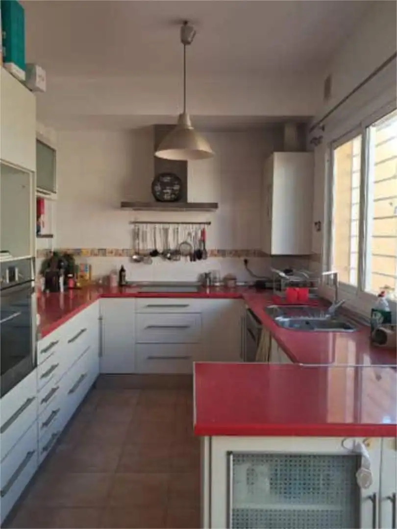 Casa adosada en venta en Gerena Cocina de Casa adosada en venta en Gerena con Calefacción, Terraza y Amueblado