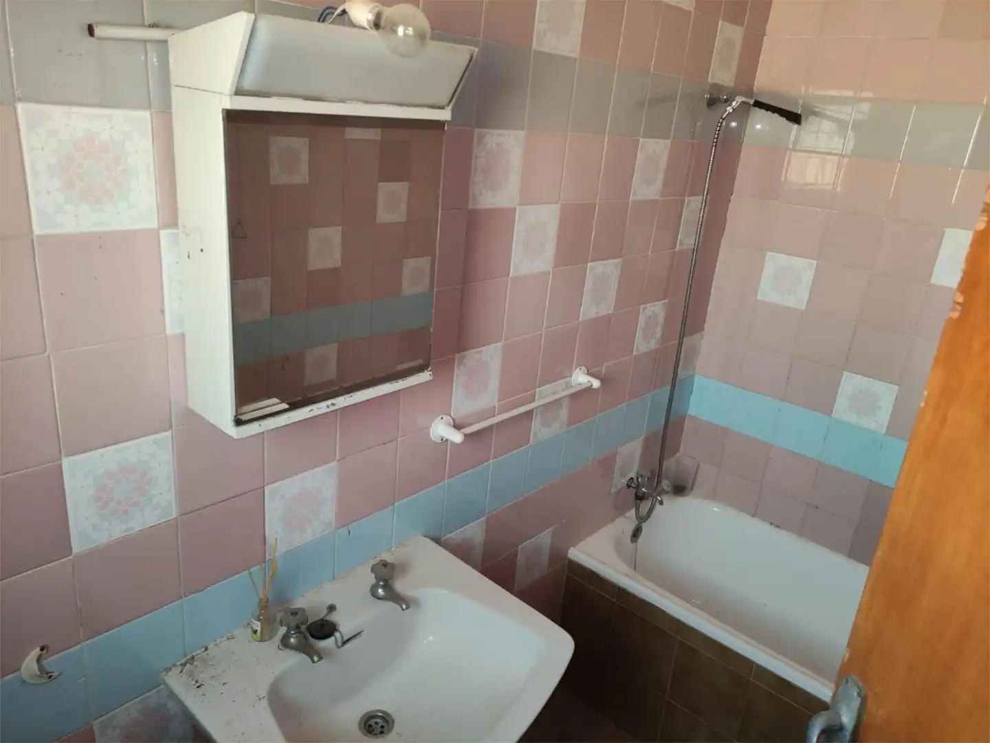 Bany de Finca rústica en venda en Murcia amb Terrassa, Traster i Piscina
