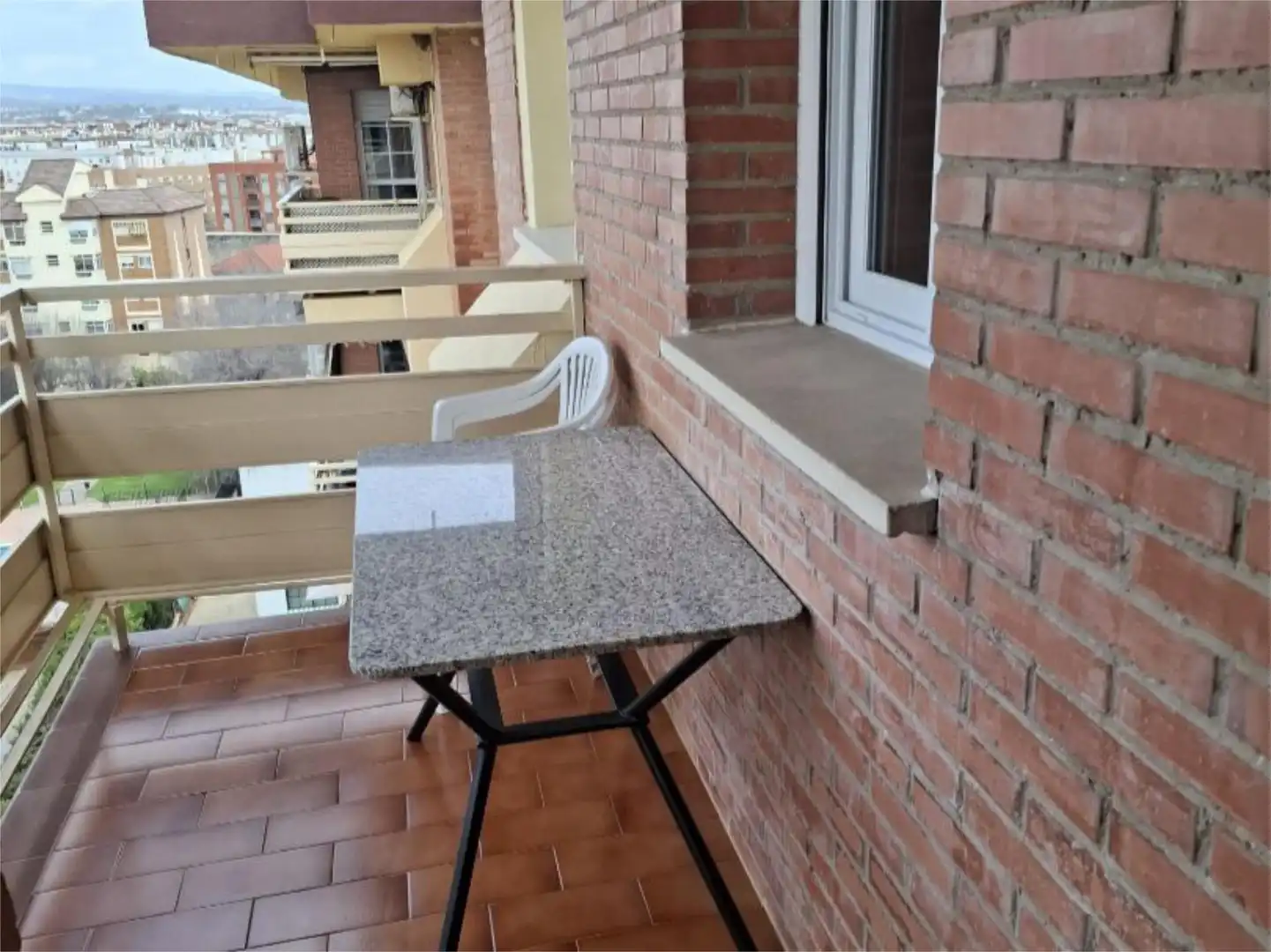 Flat for sale in Urbanización Parque de las Avenidas, 8, Ciudad Jardín - Zoco Balcony of Flat for sale in Córdoba with Air Conditioner, Terrace and Balcony