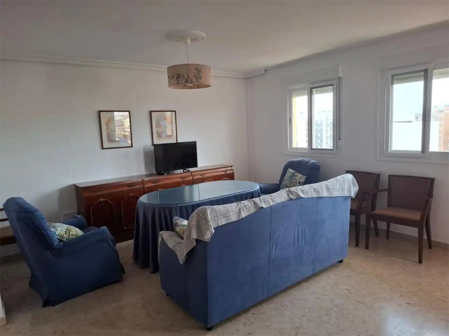 Flat for sale in Urbanización Parque de las Avenidas, 8, Ciudad Jardín - Zoco Living room of Flat for sale in Córdoba with Air Conditioner, Terrace and Balcony