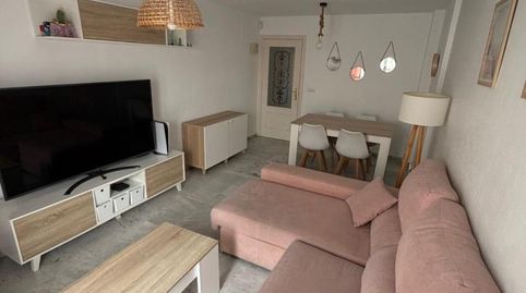 Foto 3 de Casa adosada en venta en Calle Santiago de Compostela, 2, La Pastora - La Estación, San Fernando