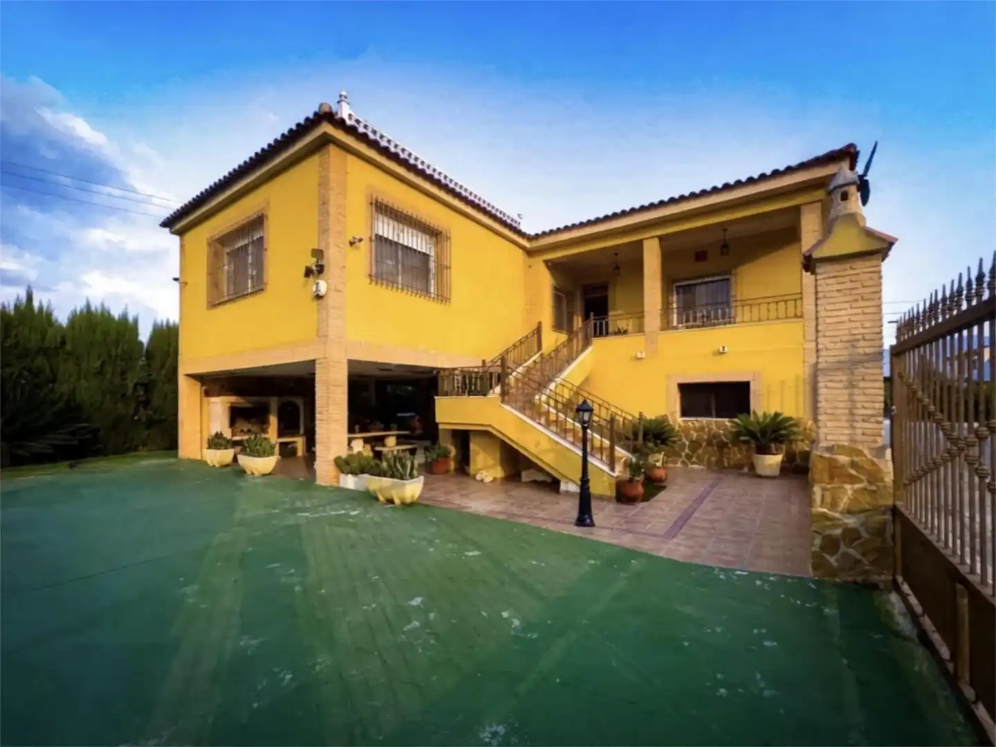 Außenansicht von Wohnung zum Verkauf in  Murcia Capital mit Klimaanlage, Terrasse und Balkon