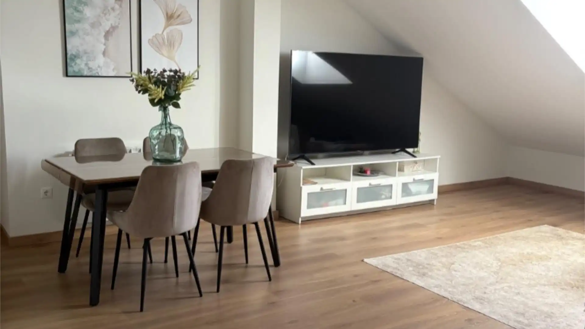 Sala de estar de Piso en venta en San Clemente con Calefacción, Parquet y Amueblado