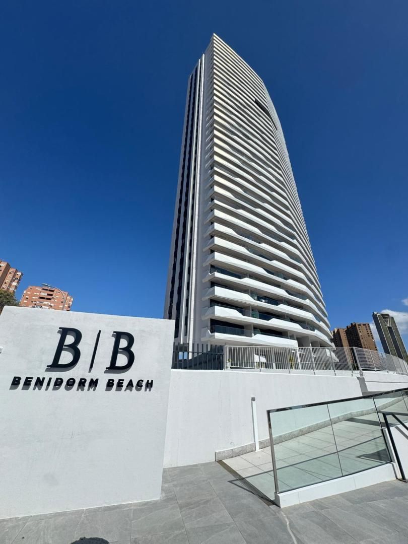 Vista exterior de Piso de alquiler en Benidorm con Aire acondicionado, Calefacción y Terraza