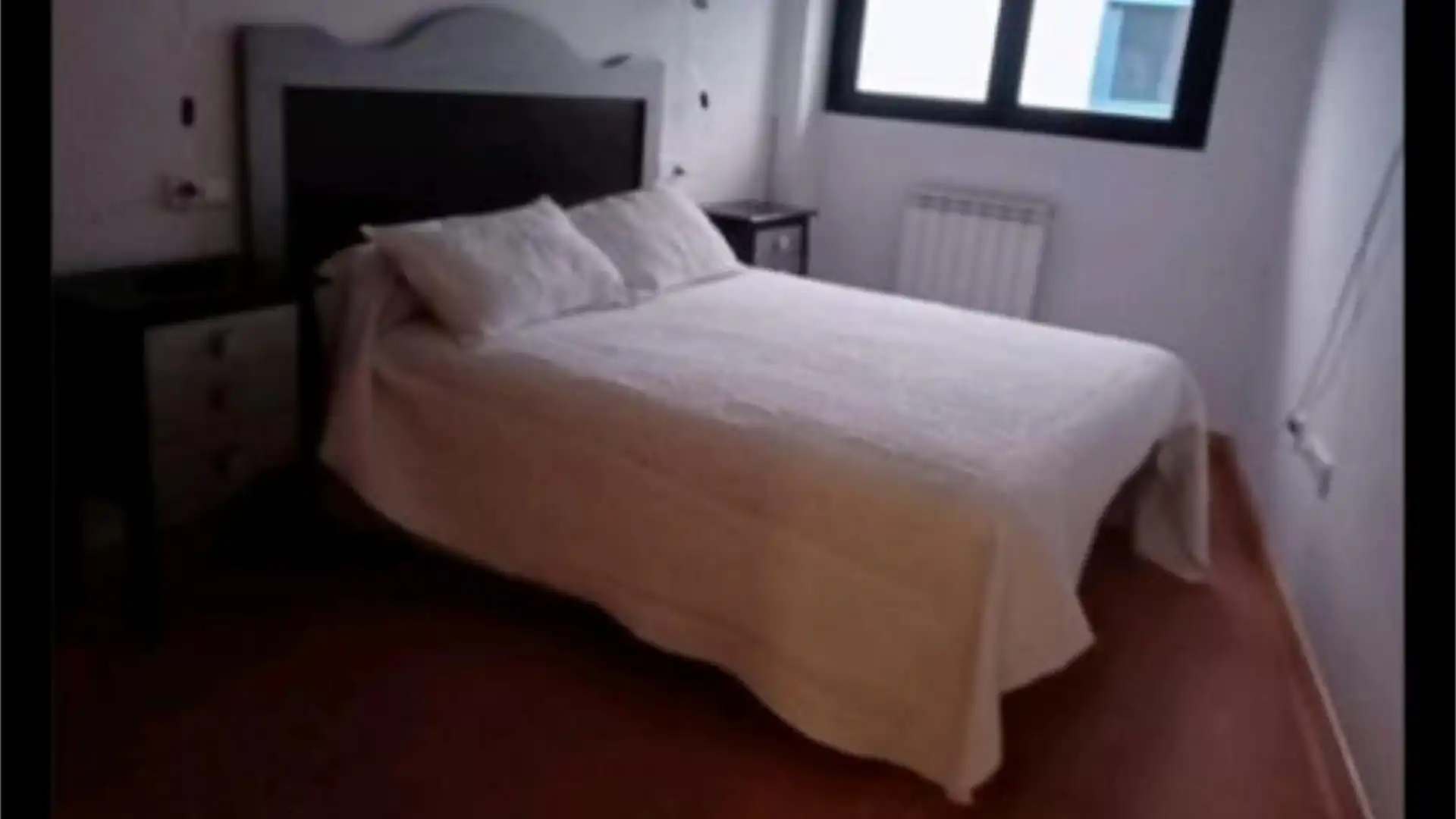 Dormitori de Dúplex de lloguer en Valencia de Don Juan amb Terrassa i Balcó