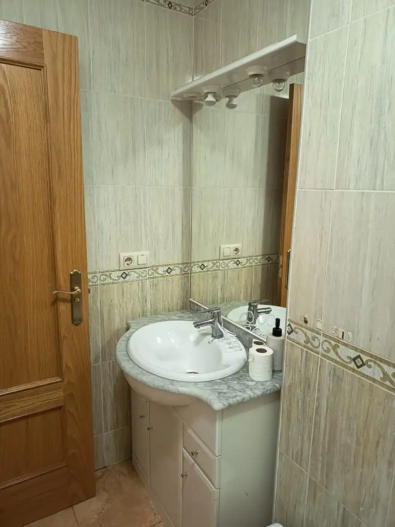Bathroom of Flat for sale in Fuentealbilla