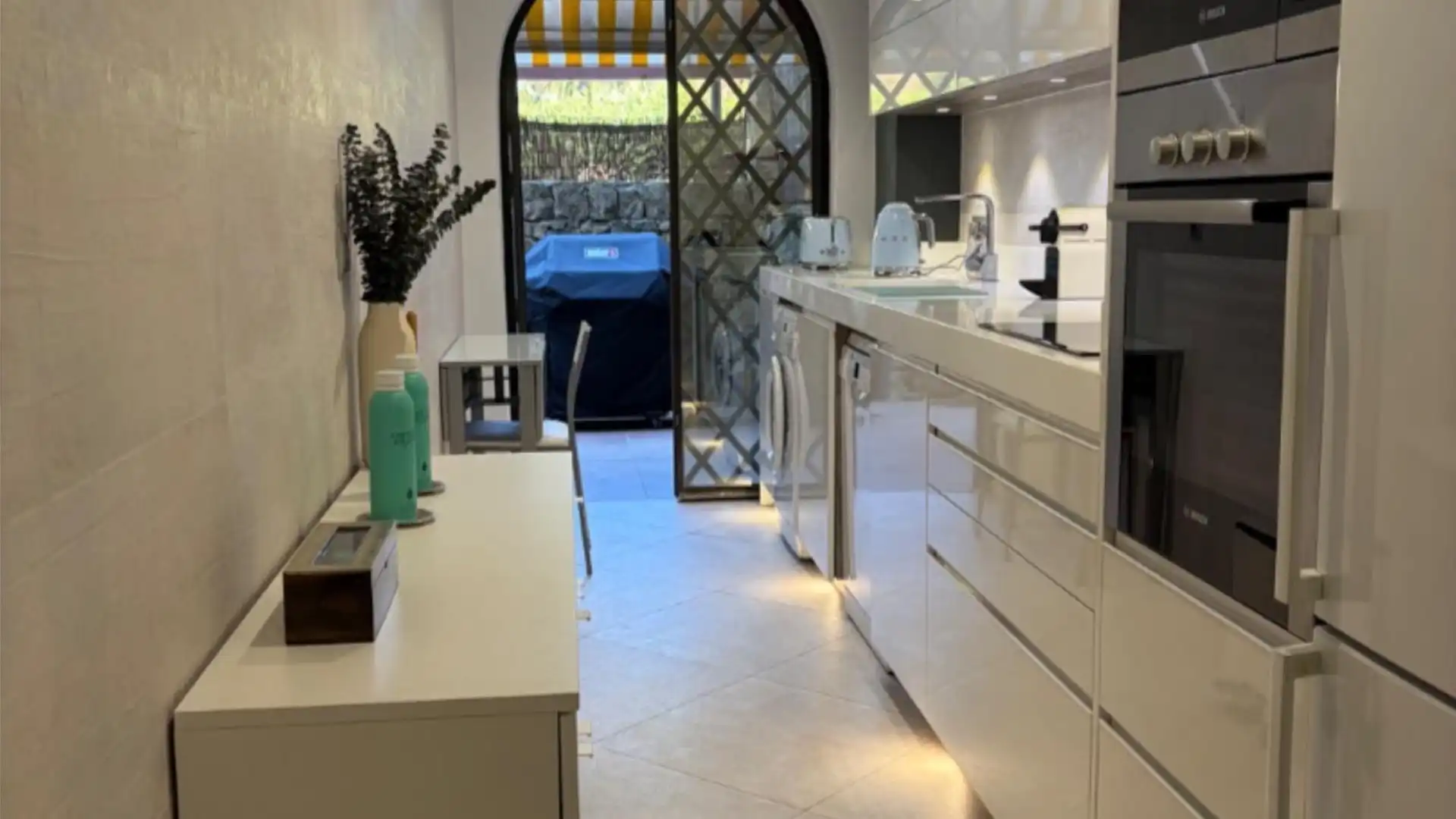 Cocina de Piso en venta en Marbella con Aire acondicionado, Terraza y Piscina