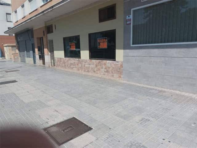 Local comercial en Alquiler en Arroyo del Moro - Noreña