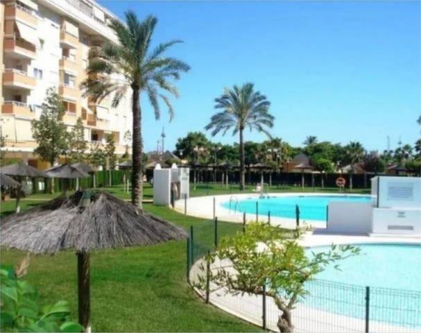 Piso en Venta en El Cónsul - Ciudad Universitaria - El Romeral